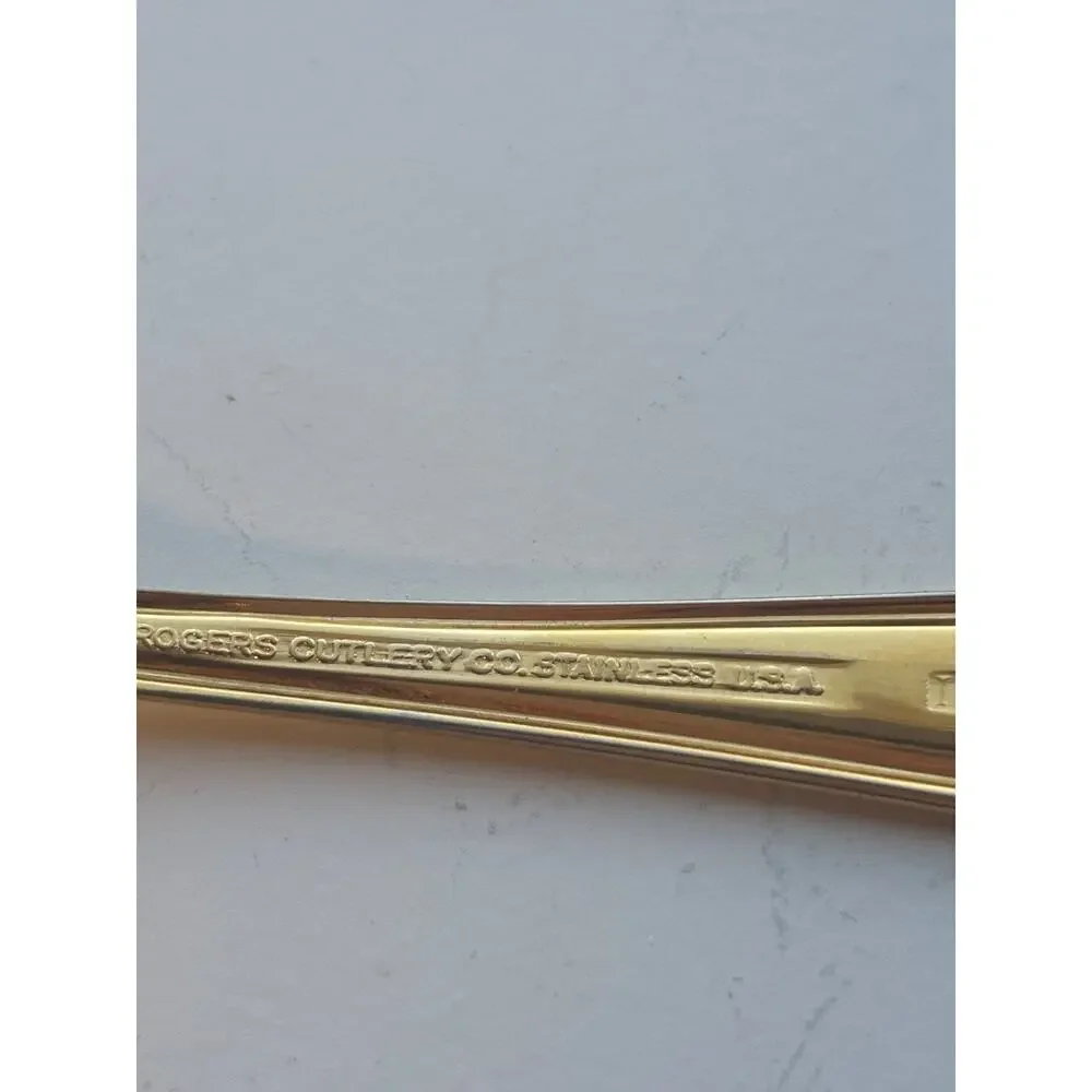 Rogers Cutlery Gold Colored Stainless USA Silverware Pie Cake Server 8.75 L 